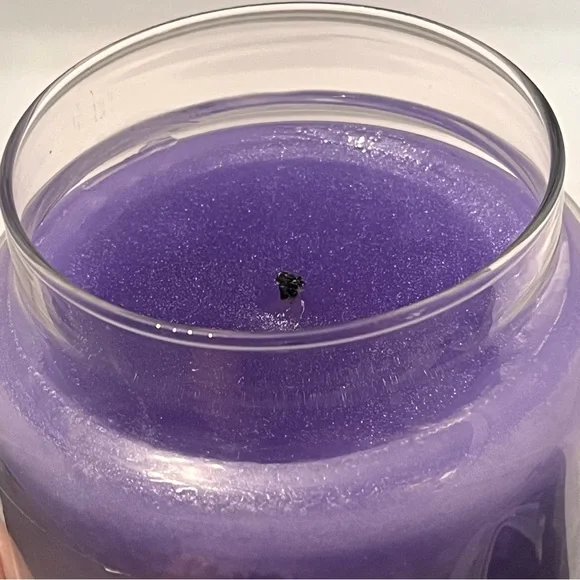 Yankee Candle 22oz Lilac Blossoms Purple Floral Candle - Picture 5 of 5